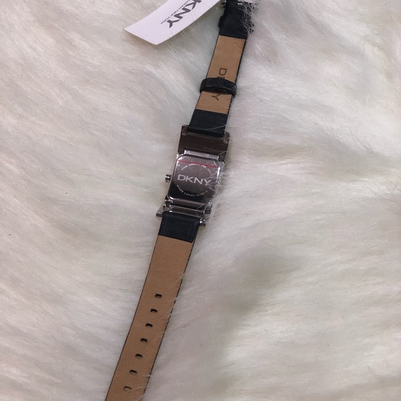 Vintage DKNY women wrist watch main image 4
